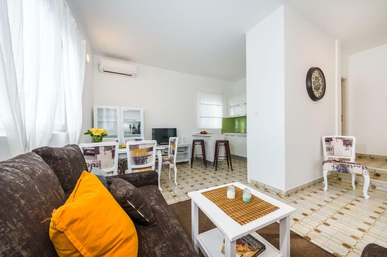 Sestrice Apartamento Drage Exterior foto