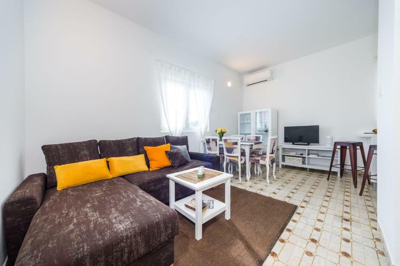 Sestrice Apartamento Drage Exterior foto