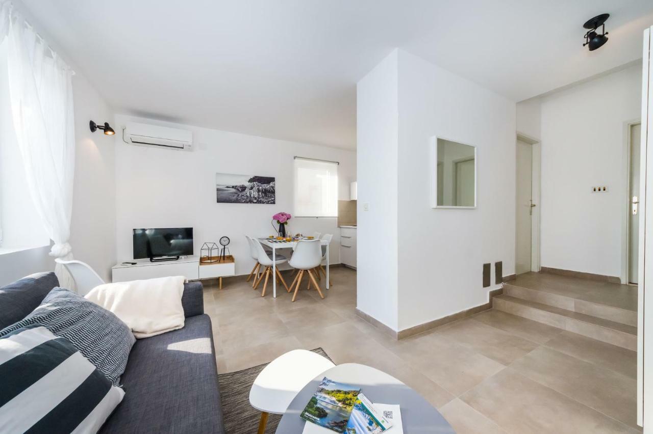 Sestrice Apartamento Drage Exterior foto