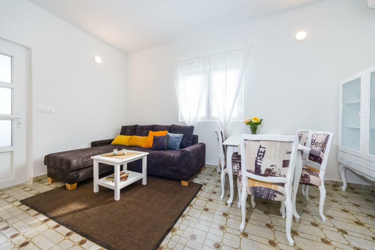 Sestrice Apartamento Drage Exterior foto